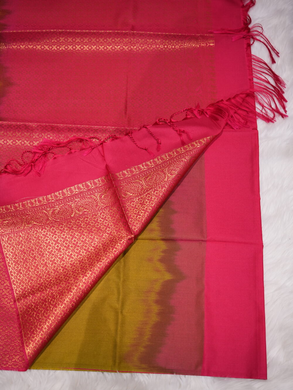 Semi Silk Saree 03 - Image 4